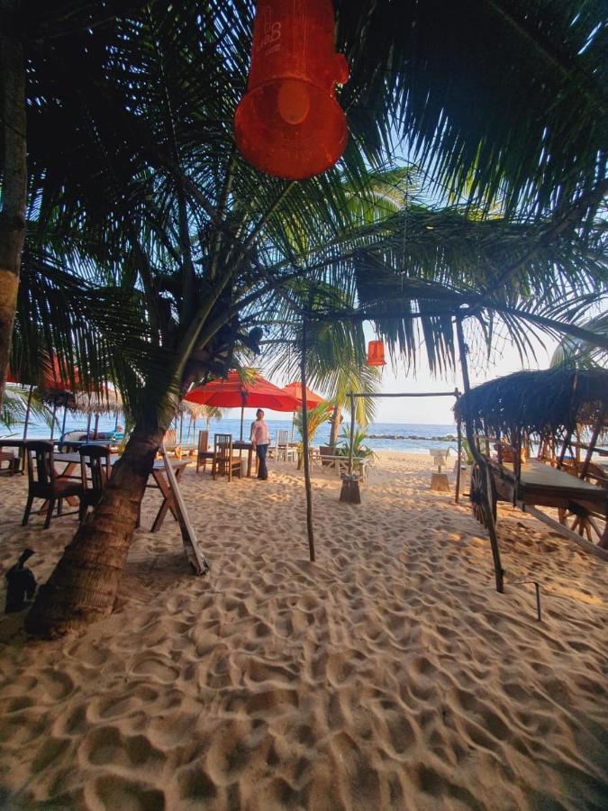 Blue Horizon Beach Hotel Tangalle Exteriér fotografie