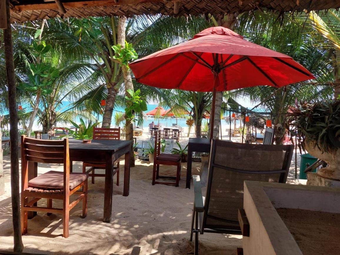 Blue Horizon Beach Hotel Tangalle Exteriér fotografie